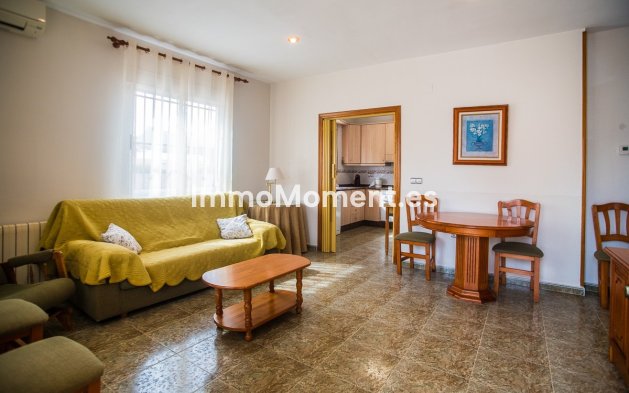 Reventa - Villa independiente - Orihuela - La Matanza