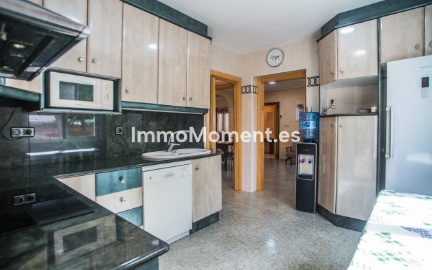 Reventa - Villa independiente - Orihuela - La Matanza