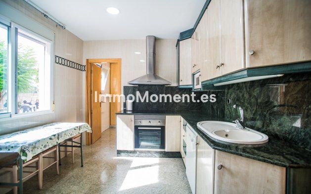 Reventa - Villa independiente - Orihuela - La Matanza