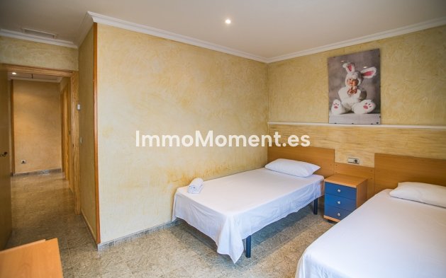 Reventa - Villa independiente - Orihuela - La Matanza