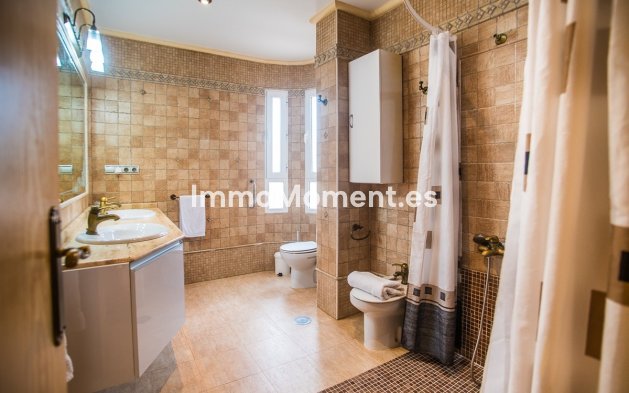 Reventa - Villa independiente - Orihuela - La Matanza
