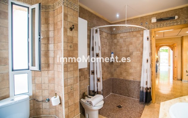 Reventa - Villa independiente - Orihuela - La Matanza