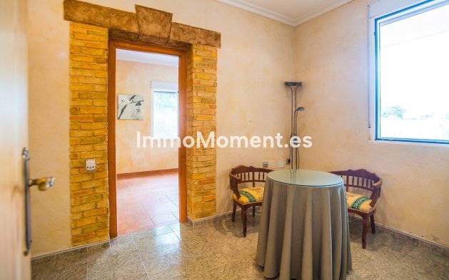 Reventa - Villa independiente - Orihuela - La Matanza