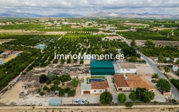 Reventa - Villa independiente - Orihuela - La Matanza