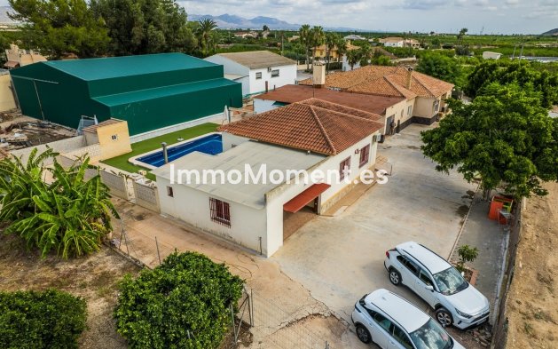 Reventa - Villa independiente - Orihuela - La Matanza