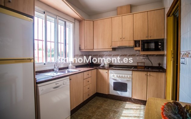 Reventa - Villa independiente - Orihuela - La Matanza