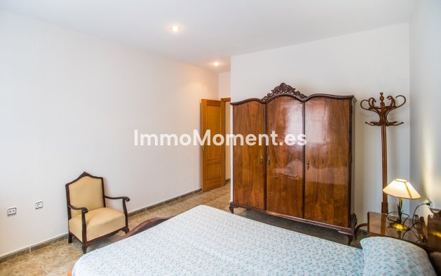 Reventa - Villa independiente - Orihuela - La Matanza