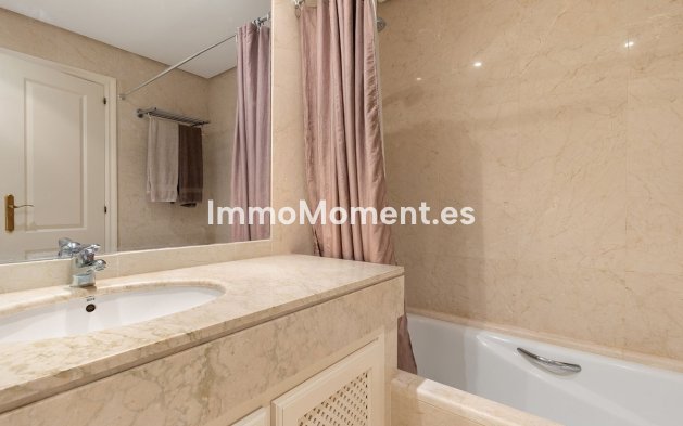 Bestaande woning - Appartement - Benahavís - Benahavís Centro