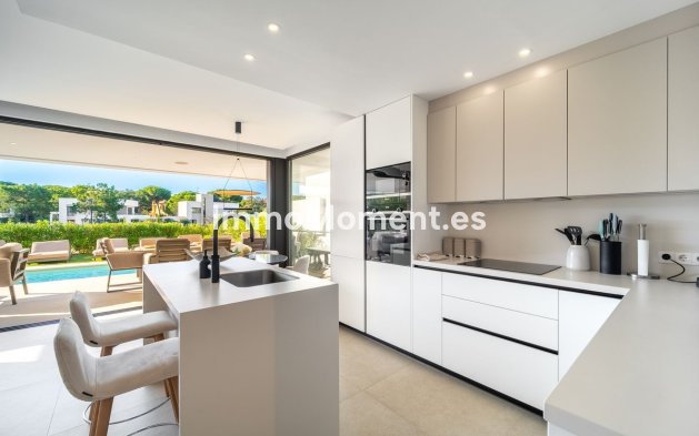 Reventa - Villa independiente - Marbella - Elviria