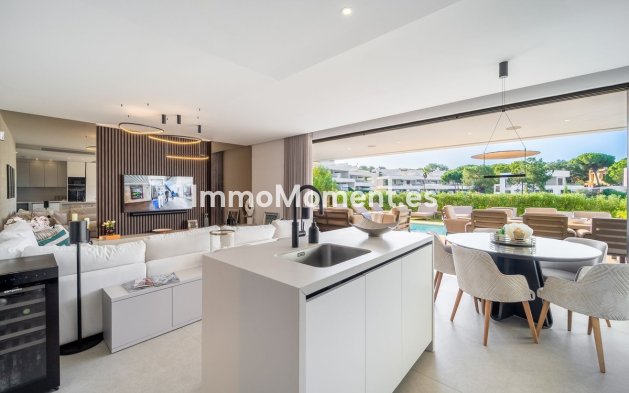 Reventa - Villa independiente - Marbella - Elviria