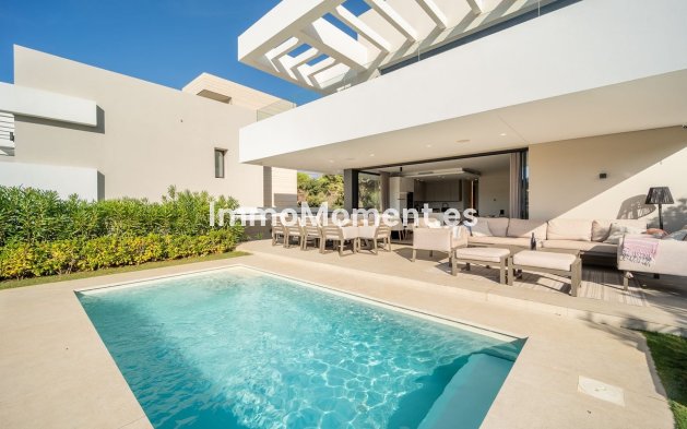 Reventa - Villa independiente - Marbella - Elviria
