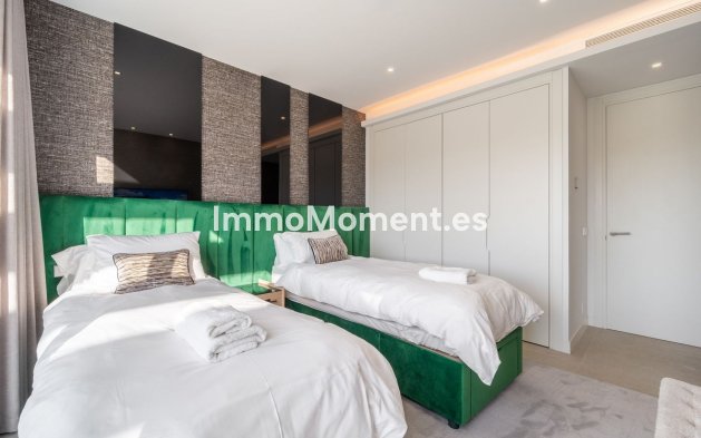 Reventa - Villa independiente - Marbella - Elviria