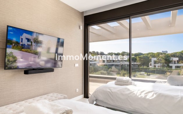 Reventa - Villa independiente - Marbella - Elviria