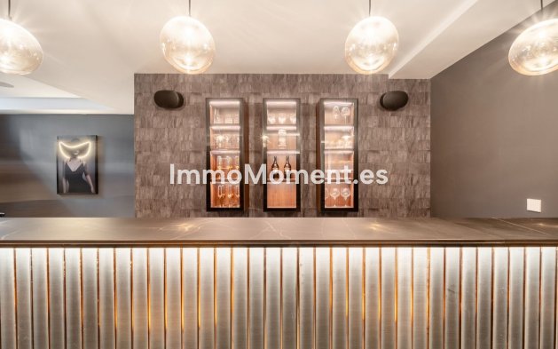 Reventa - Villa independiente - Marbella - Elviria