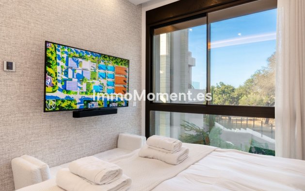 Reventa - Villa independiente - Marbella - Elviria