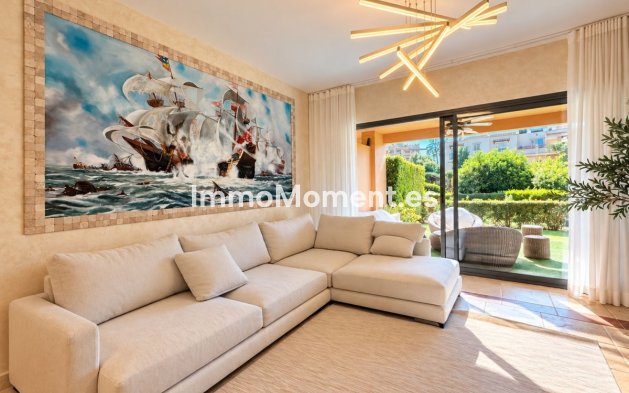 Resale - Apartment - Estepona - Estepona Centro