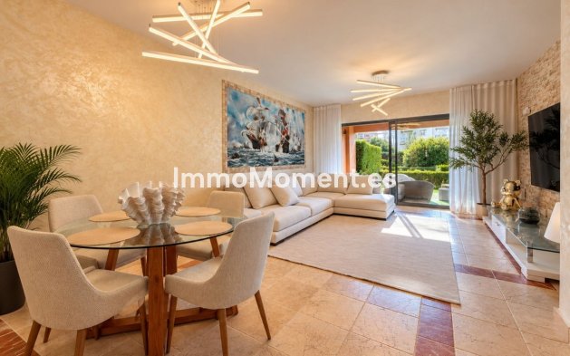Resale - Apartment - Estepona - Estepona Centro
