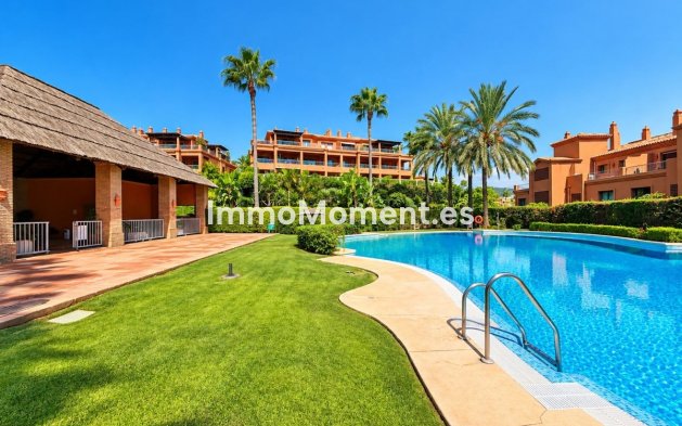 Resale - Apartment - Estepona - Estepona Centro