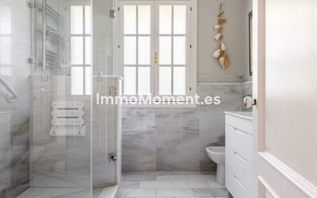 Reventa - Villa independiente - Sotogrande - Sotogrande Alto
