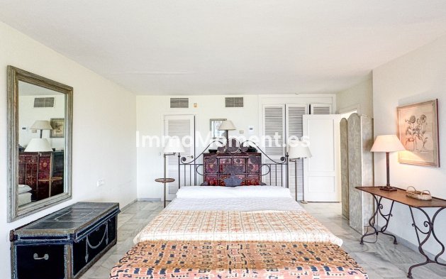Wiederverkauf - Freistehende Villa - Sotogrande - Sotogrande Costa