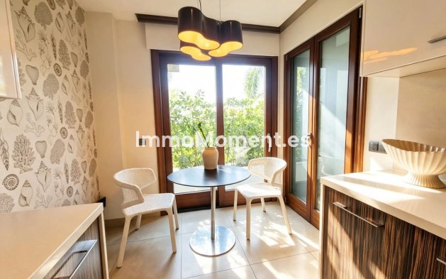 Wiederverkauf - Wohnung - Estepona  - Estepona Centro