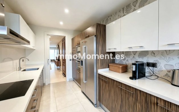 Wiederverkauf - Wohnung - Estepona  - Estepona Centro