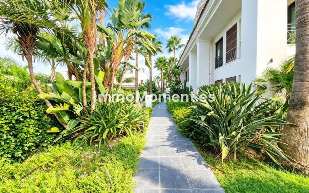 Wiederverkauf - Wohnung - Estepona  - Estepona Centro