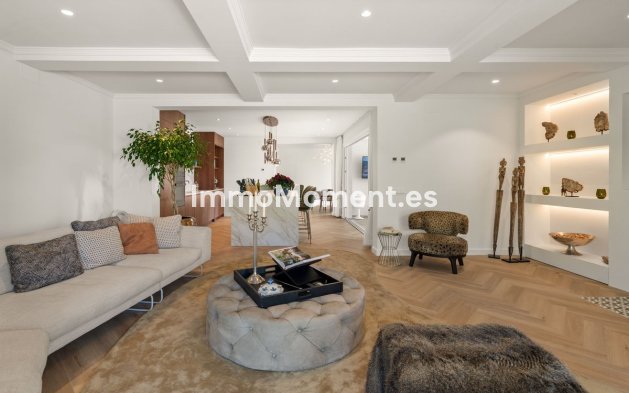 Revente - Villa individuelle - Estepona  - Estepona Centro
