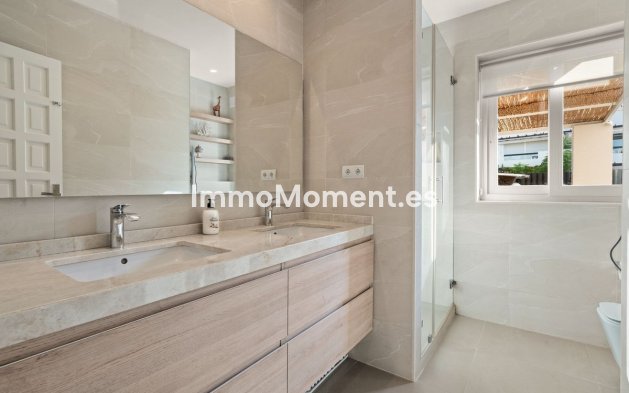 Revente - Villa individuelle - Estepona  - Estepona Centro