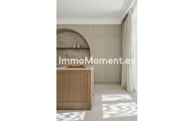 Bestaande woning - Vrijstaande villa - Marbella - Nueva Andalucía