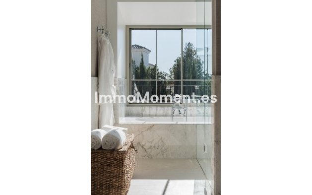 Bestaande woning - Vrijstaande villa - Marbella - Nueva Andalucía