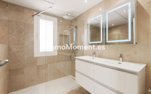 Reventa - Apartamento - Estepona  - Estepona Centro