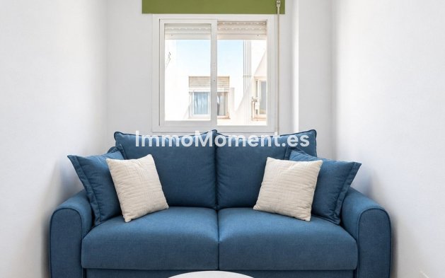 Reventa - Apartamento - Estepona  - Estepona Centro