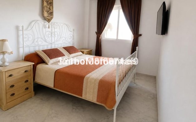 Resale - Apartment - Casares - Casares Centro