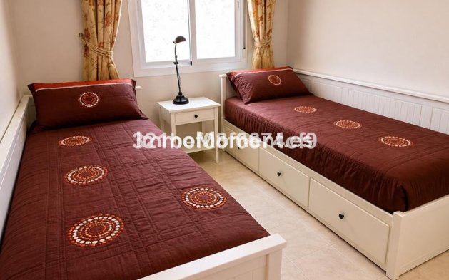 Resale - Apartment - Casares - Casares Centro