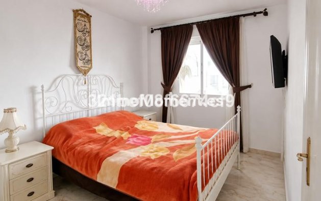 Resale - Apartment - Casares - Casares Centro