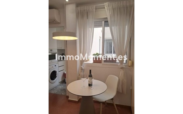 Reventa - Apartamento - Málaga - Málaga Centro