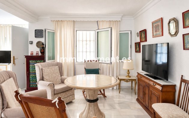 Resale - Detached villa - Benalmadena - Benalmadena Centro