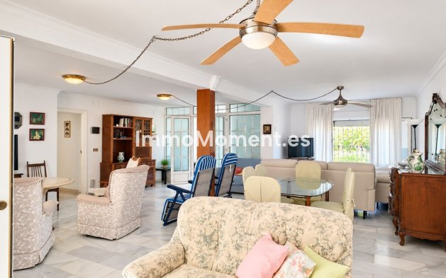 Resale - Detached villa - Benalmadena - Benalmadena Centro