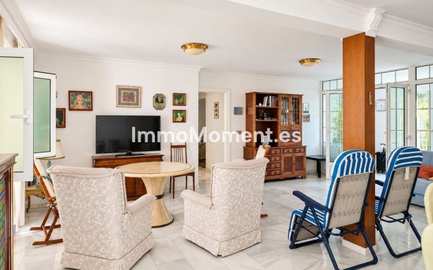 Resale - Detached villa - Benalmadena - Benalmadena Centro