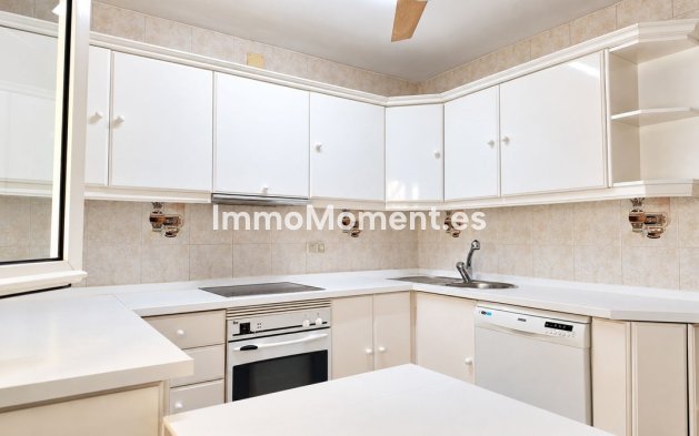 Resale - Detached villa - Benalmadena - Benalmadena Centro