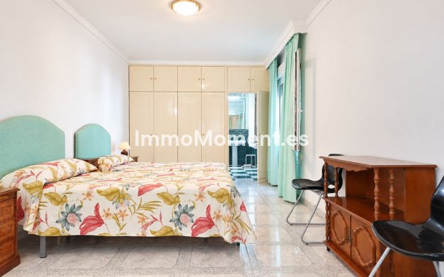 Resale - Detached villa - Benalmadena - Benalmadena Centro