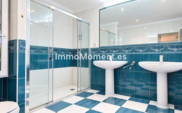 Resale - Detached villa - Benalmadena - Benalmadena Centro