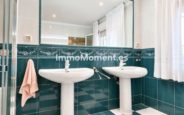 Resale - Detached villa - Benalmadena - Benalmadena Centro