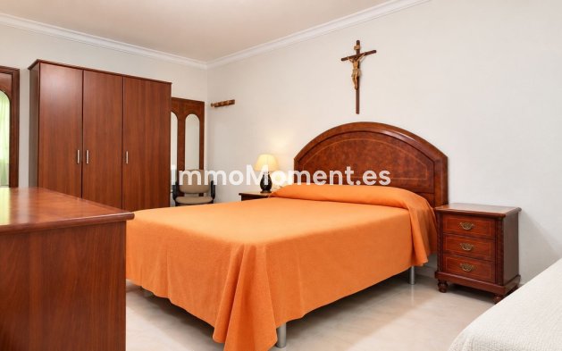 Resale - Detached villa - Benalmadena - Benalmadena Centro