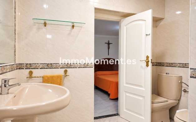 Resale - Detached villa - Benalmadena - Benalmadena Centro