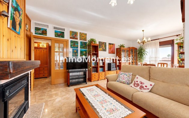Resale - Detached villa - Benalmadena - Benalmadena Centro