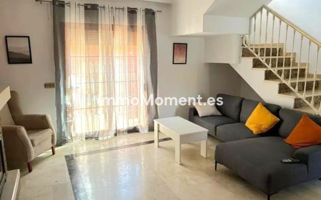 Reventa - Villa independiente - Estepona  - Cancelada
