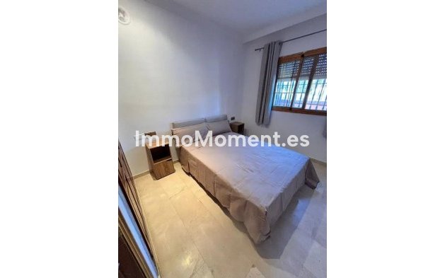 Reventa - Villa independiente - Estepona  - Cancelada