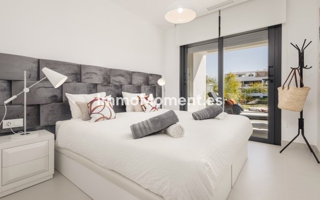 Resale - Apartment - Estepona - Estepona Centro
